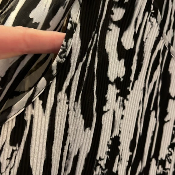 Alfred Dunmer black white sleeveless top with attached jacket. Size 8 - Picture 2 of 9